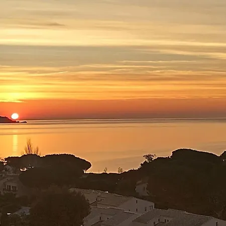 T2 à Saint-Clair - Vue exceptionnelle ! Classé 3 étoiles Le Lavandou Extérieur photo